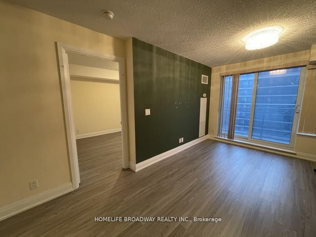 372 Highway 7 E N/A 817, Richmond Hill, ON L4B 0C6 photo 5