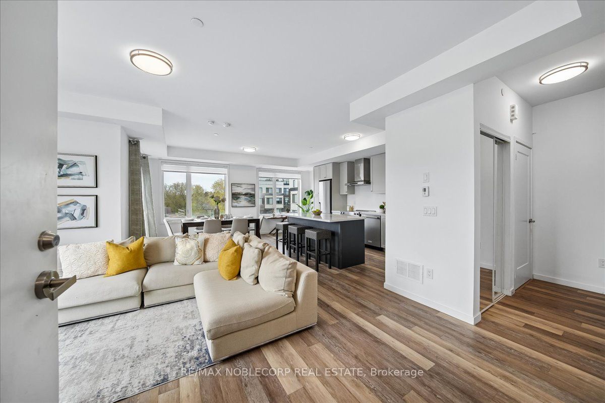 600 Alex Gardner Circle 116, Aurora, ON L4G 3G5 photo 4