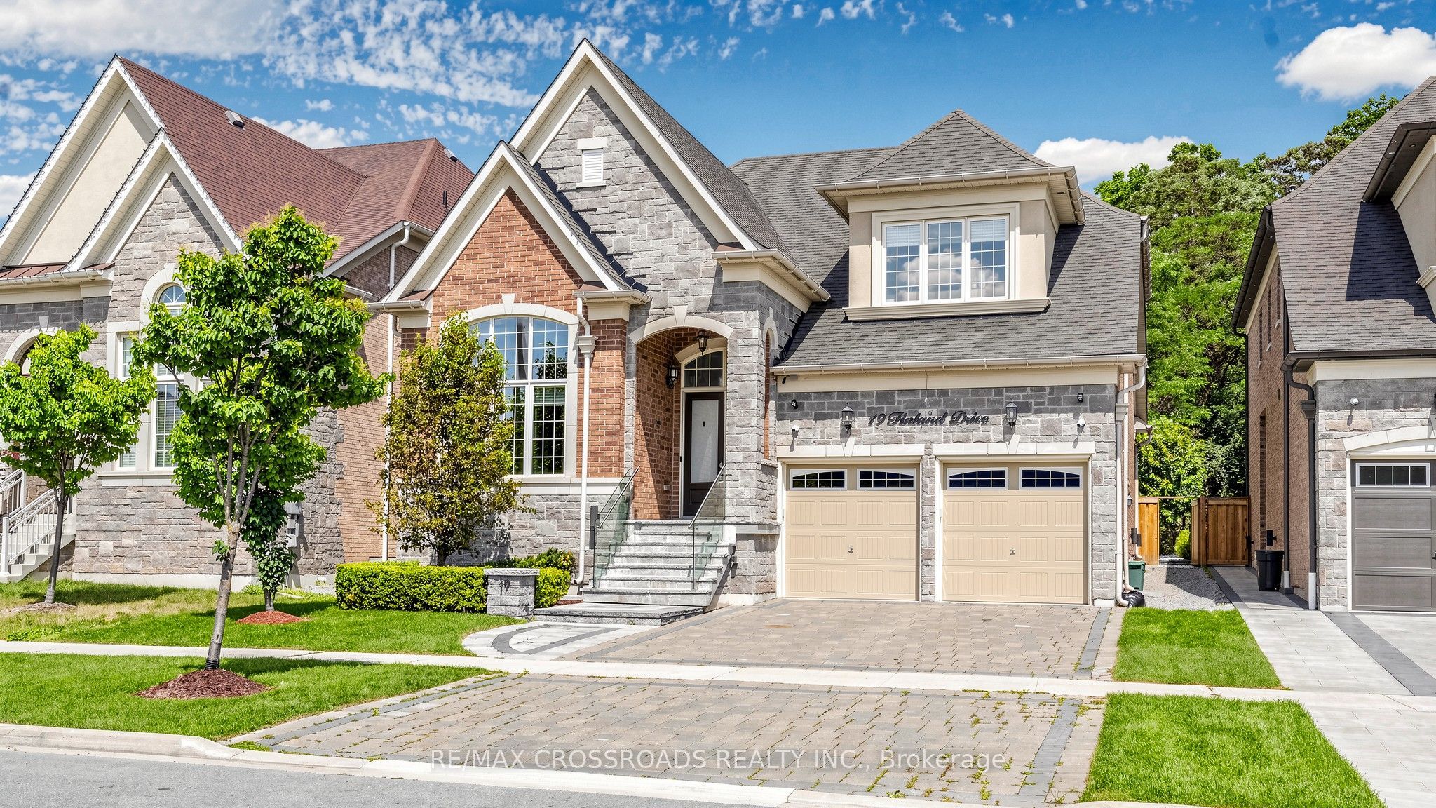 19 Finland Drive, Vaughan, ON L4H 4A2 photo 3