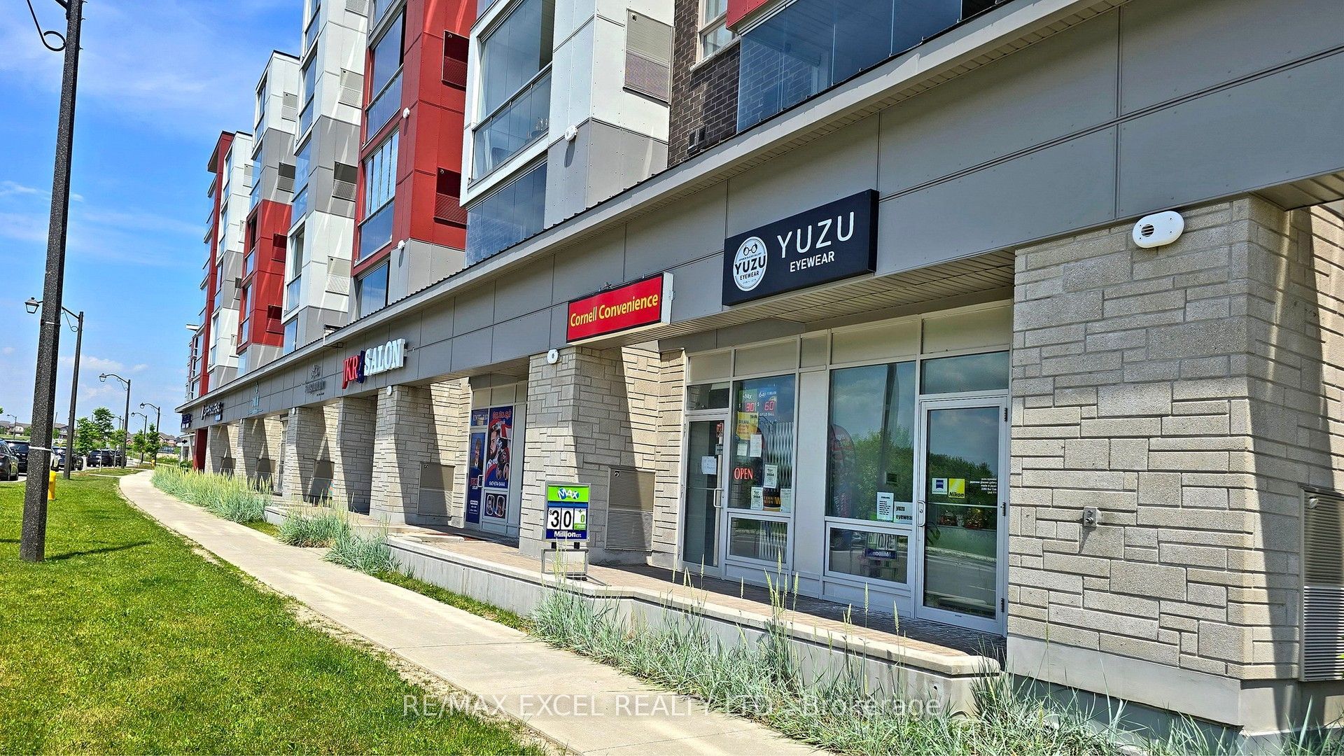 2 Adam Sellers Street 103, Markham, ON L6B 1P2 photo 3