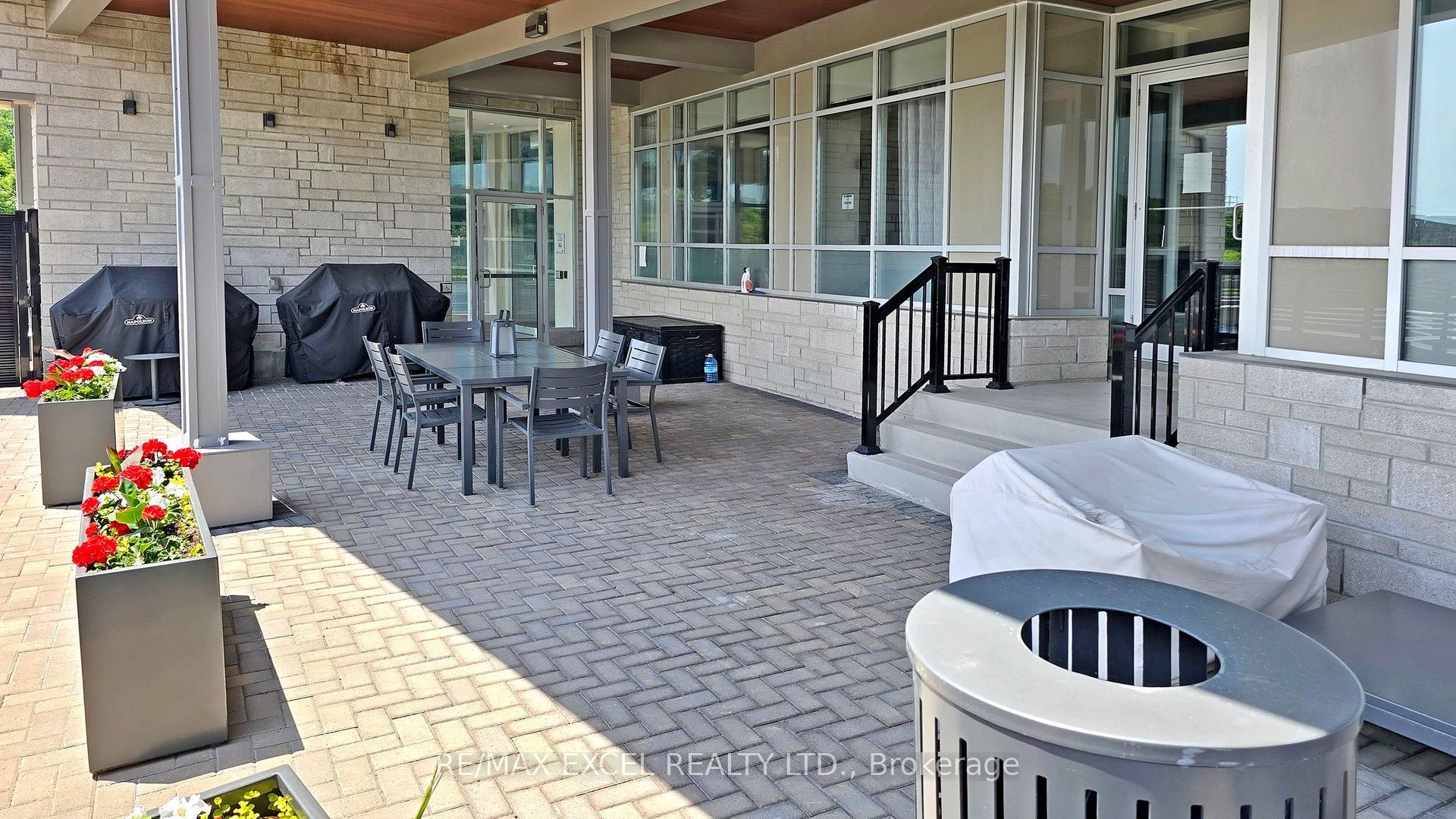 2 Adam Sellers Street 103, Markham, ON L6B 1P2 photo 4