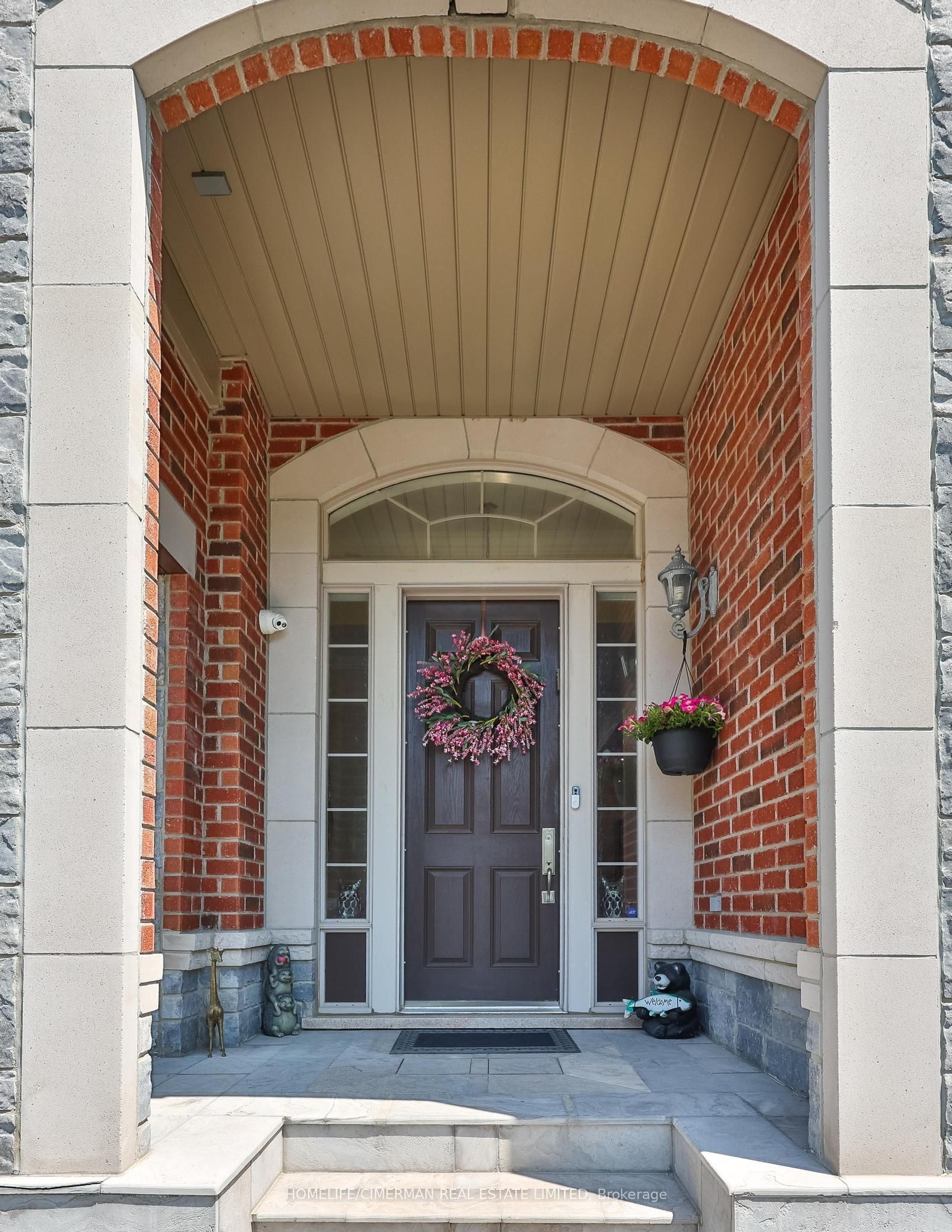 5 Pheasant Drive, Richmond Hill, ON L4E 3S9 photo 3