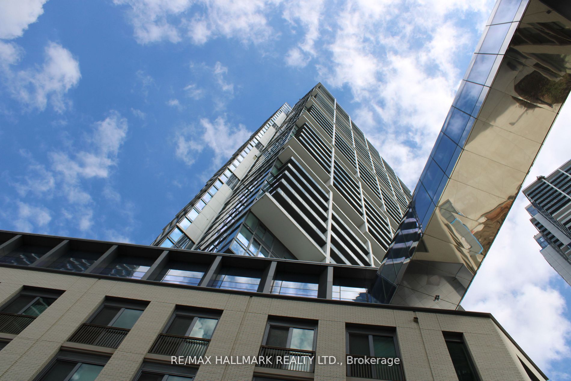 1000 portage Parkway 5008, Vaughan, ON L4K 0L1 photo 3