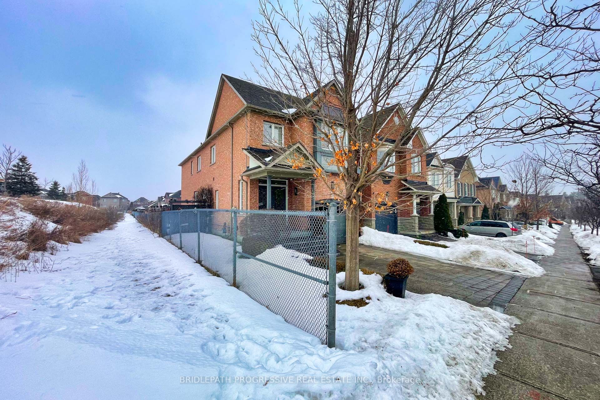 64 Sir Sanford Fleming Way, Vaughan, ON L6A 0T3 photo 3