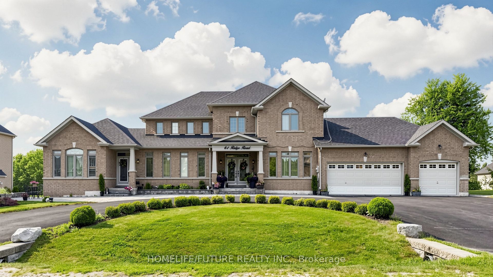 61 Ridge Road, Uxbridge, ON L0C 1A0 photo 2