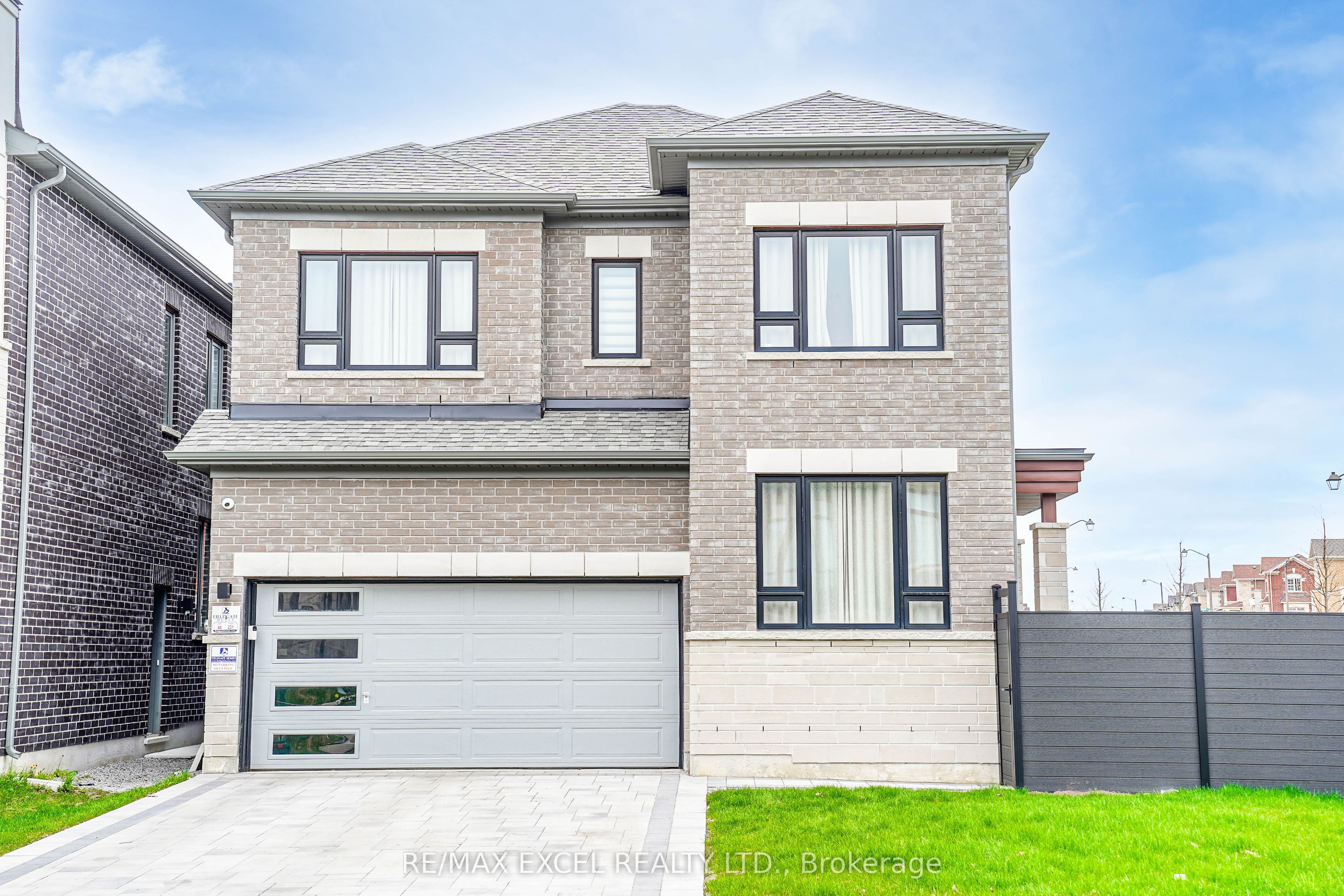 231 Fallharvest Way, Whitchurch-Stouffville, ON L4A 5C2 photo 4