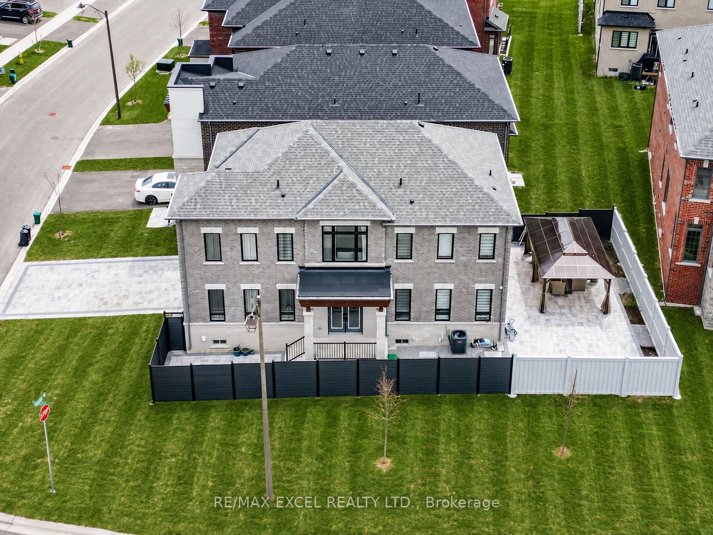 231 Fallharvest Way, Whitchurch-Stouffville, ON L4A 5C2 photo 5