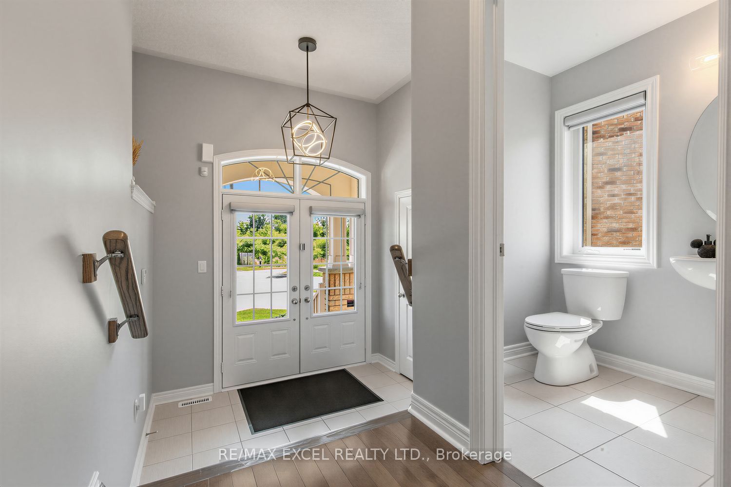 10 KEN BETZ Court, Whitchurch-Stouffville, ON L4A 4P5 photo 3
