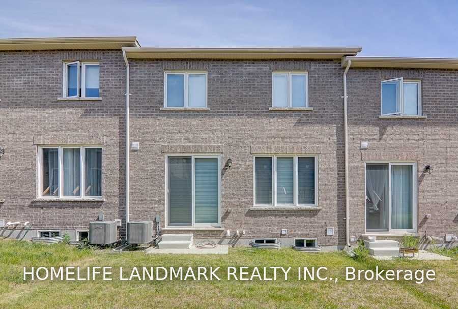 25 Ness Drive, Richmond Hill, ON L4S 0J8 photo 4