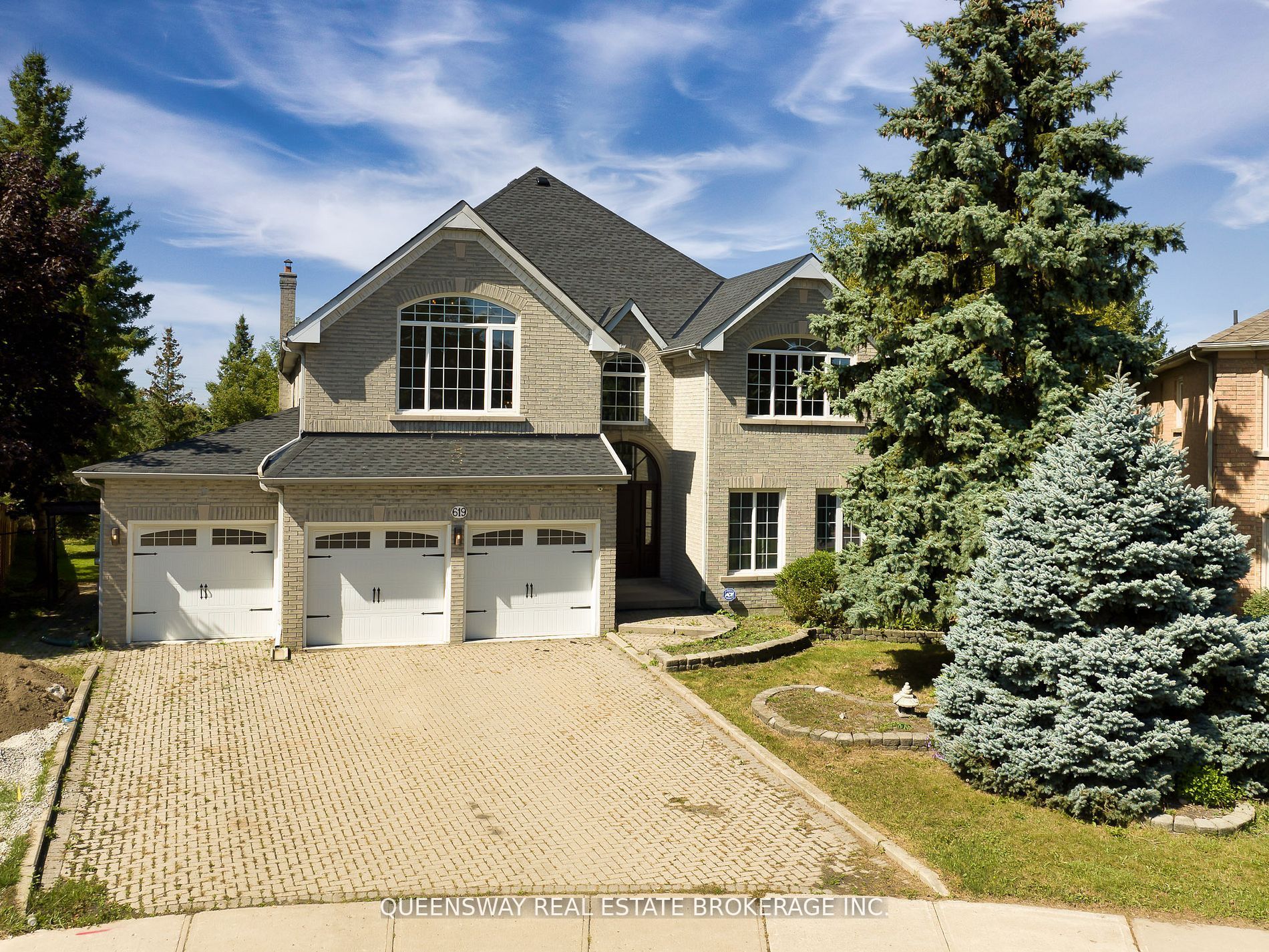 619 Culler Mews, Newmarket, ON L3X 1V8 photo 2