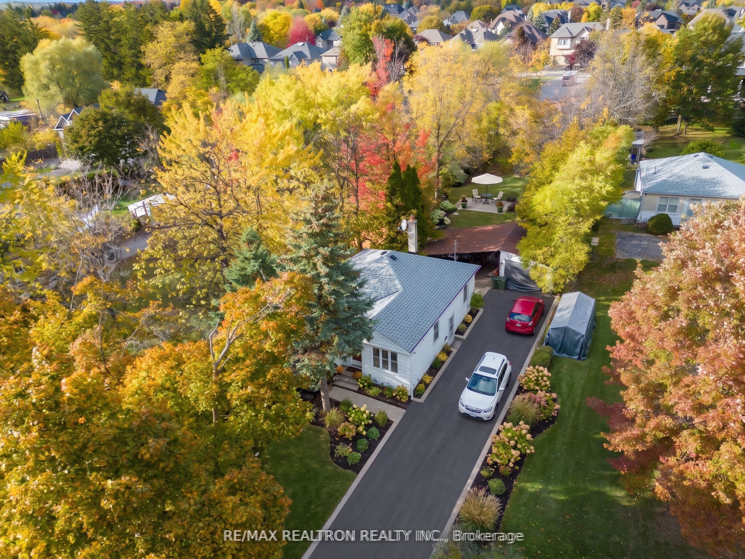 162 Weldrick Road W, Richmond Hill, ON L4C 3V1 photo 3