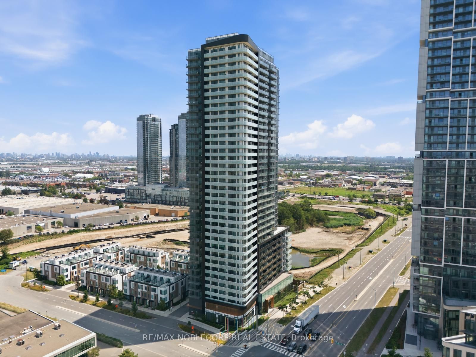 7895 Jane Street 308, Vaughan, ON L4K 0K2