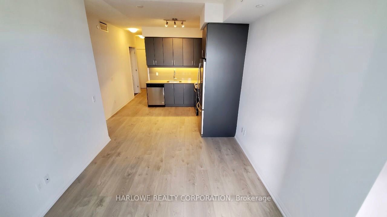 7895 Jane Street 203, Vaughan, ON L4K 0K2 photo 4