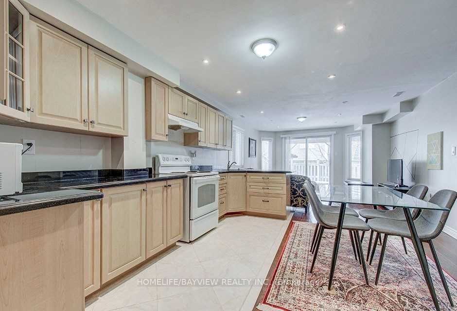 67 Woodbury Crescent S, Newmarket, ON L3X 2T2 photo 5