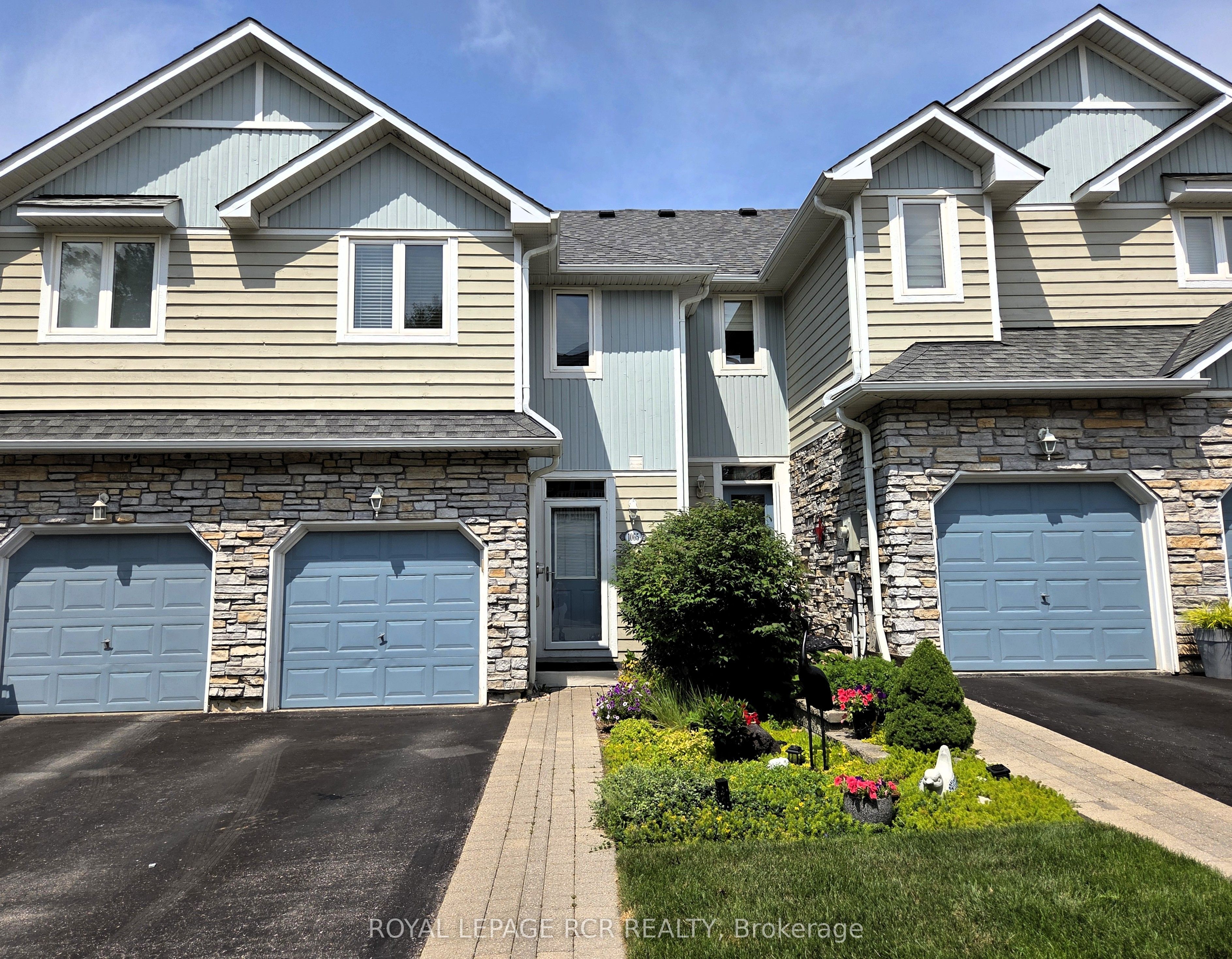 1065 On Bogart Circle, Newmarket, ON L3Y 8T4