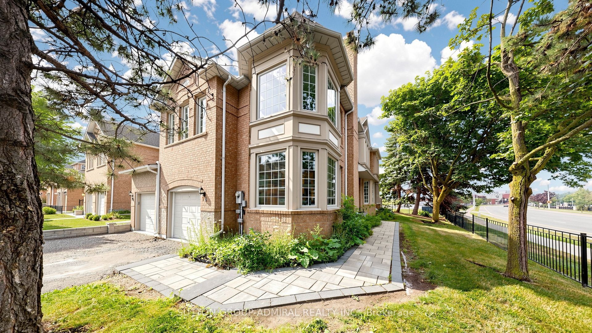 78 Alameda Circle, Vaughan, ON L4J 8A6 photo 2