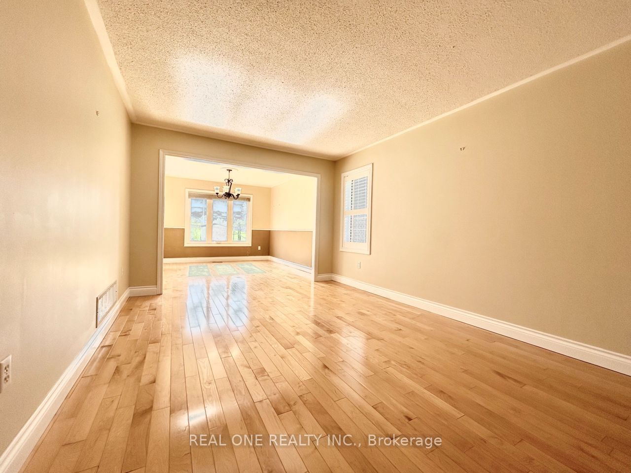 48 Primeau Drive, Aurora, ON L4G 6Z2 photo 3