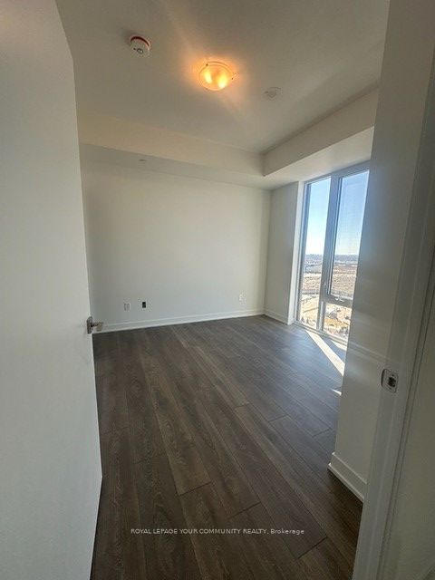 10 Abeja Street 2213, Vaughan, ON L4K 0R4 photo 2