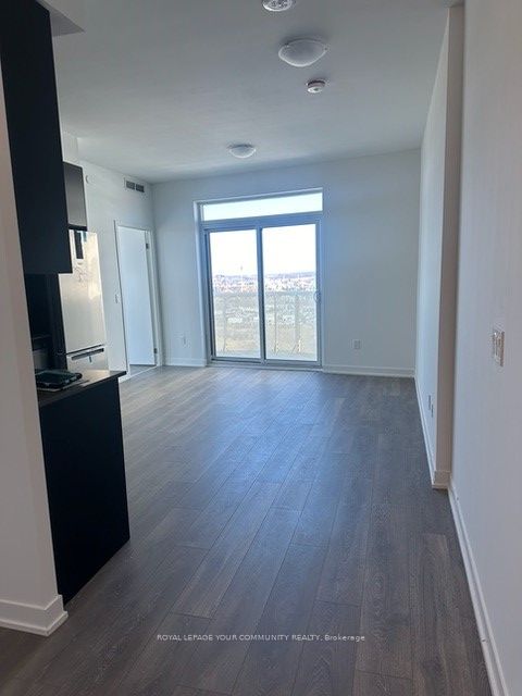 10 Abeja Street 2213, Vaughan, ON L4K 0R4 photo 3