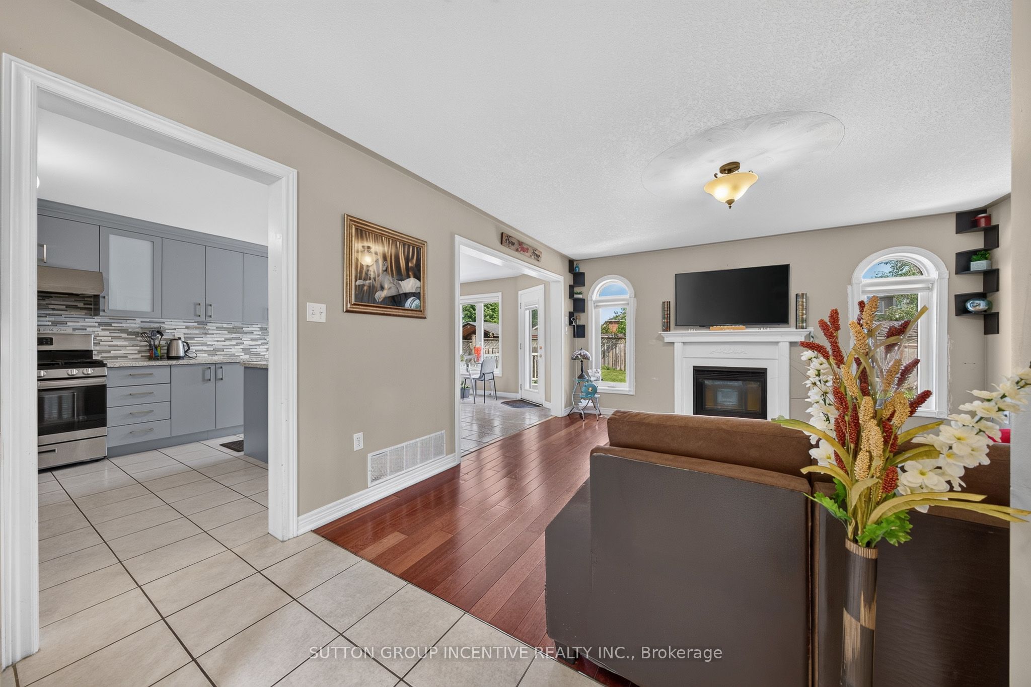 850 Leslie Drive, Innisfil, ON L9S 2B8 photo 4