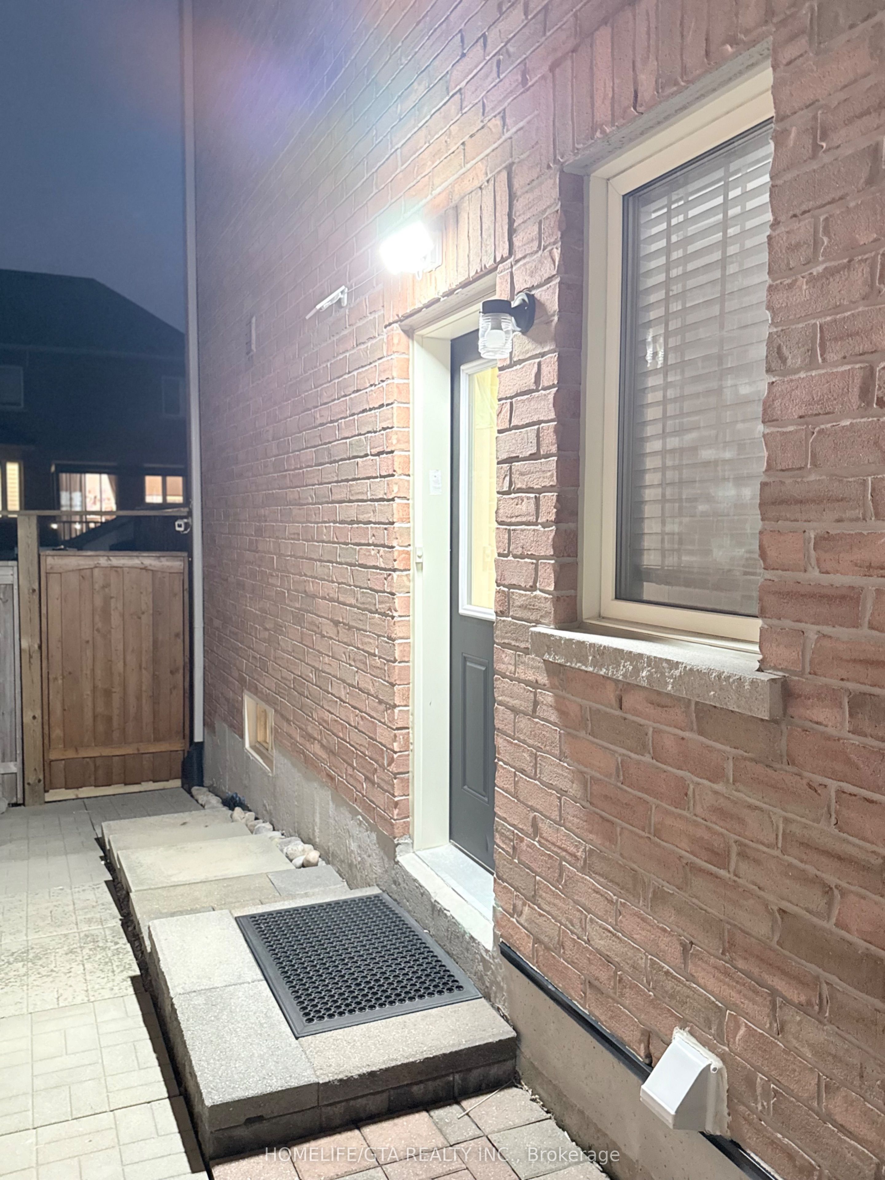 20 Hyacinth Street Bsmt, Markham, ON L6E 0P5 photo 2