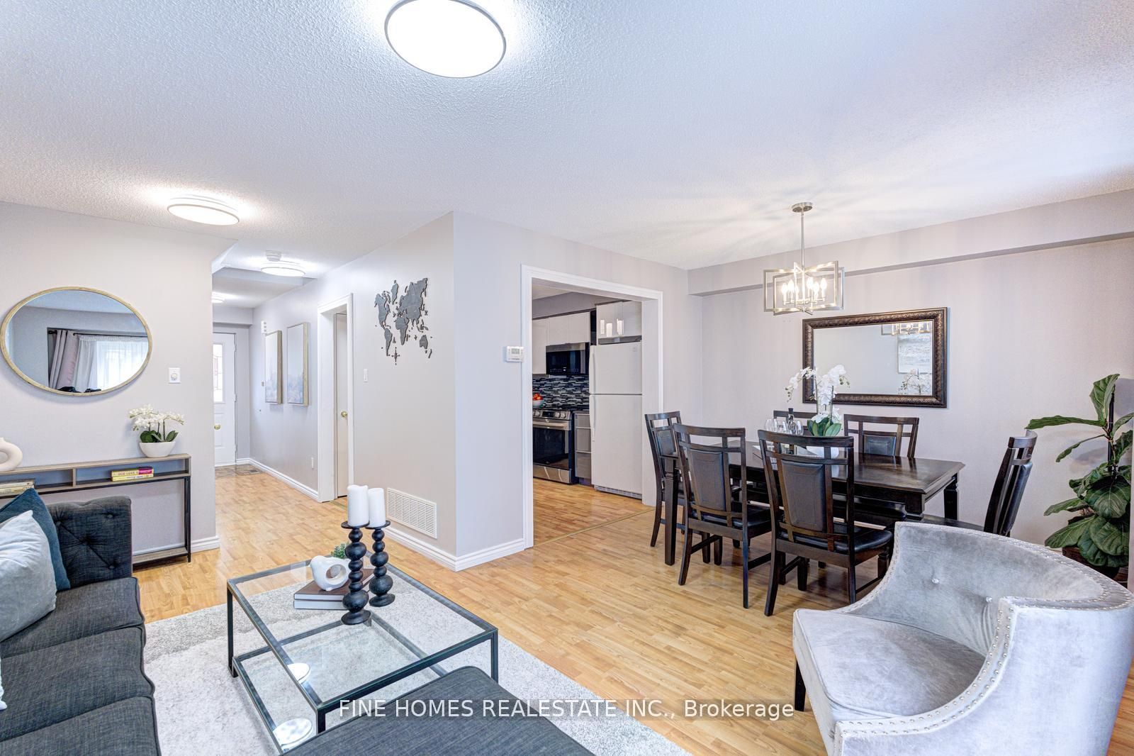 302 Maciver Boulevard, Newmarket, ON L3X 1Y4 photo 5