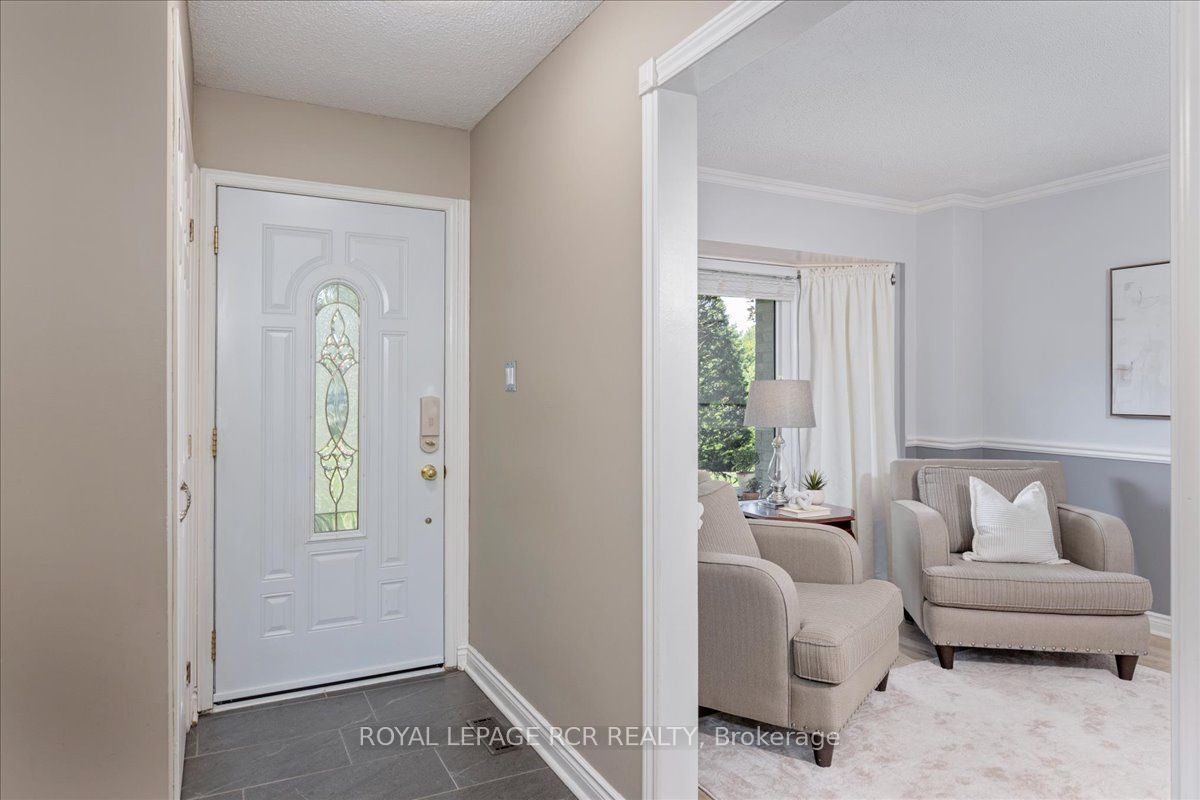 988 Krista Court, Newmarket, ON L4Y 7E9 photo 5