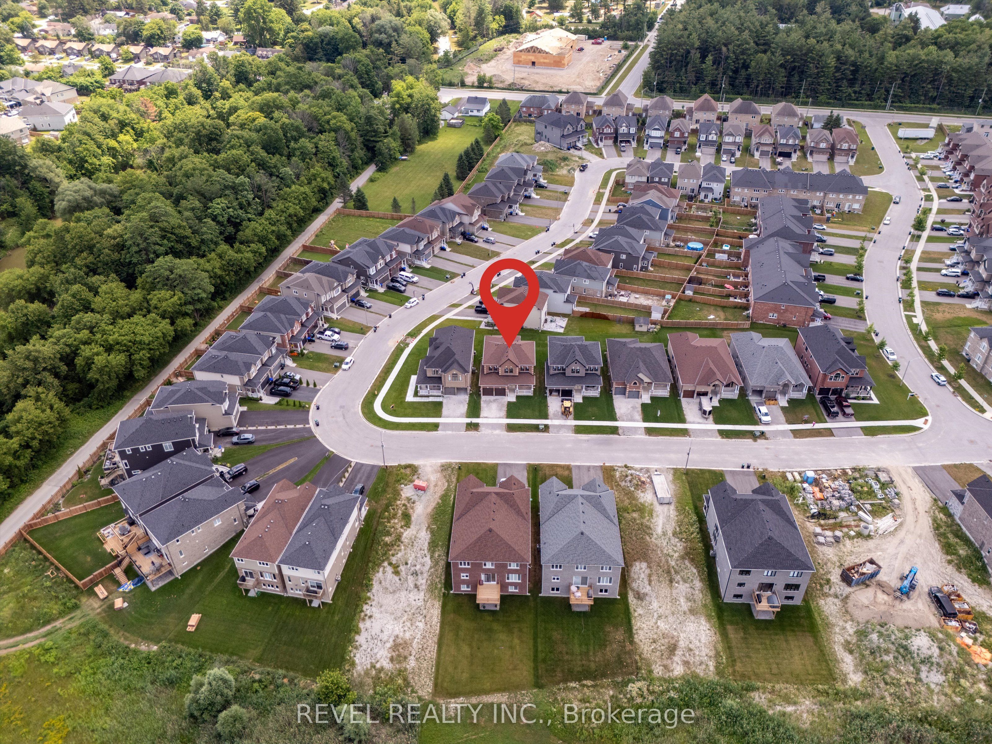 61 Wood Crescent, Essa, ON L3W 0M5 photo 5