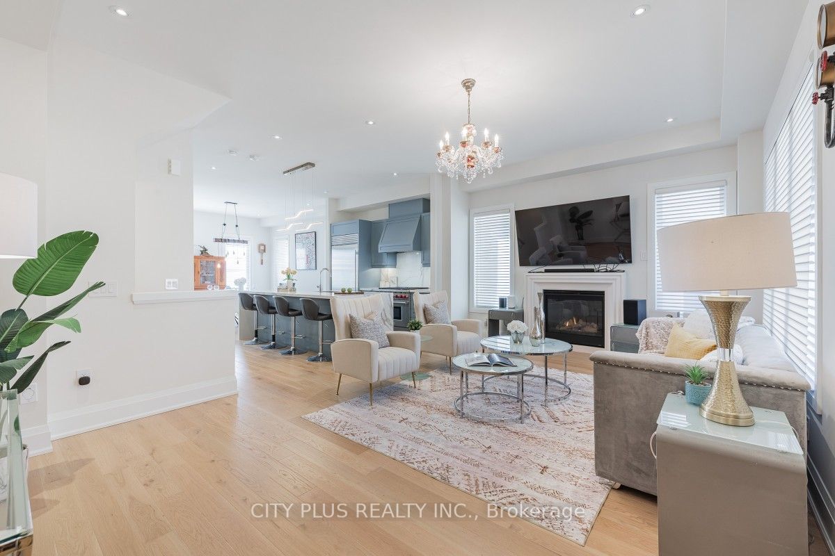9398 Bayview Avenue, Richmond Hill, ON L4C 4Z2 photo 3