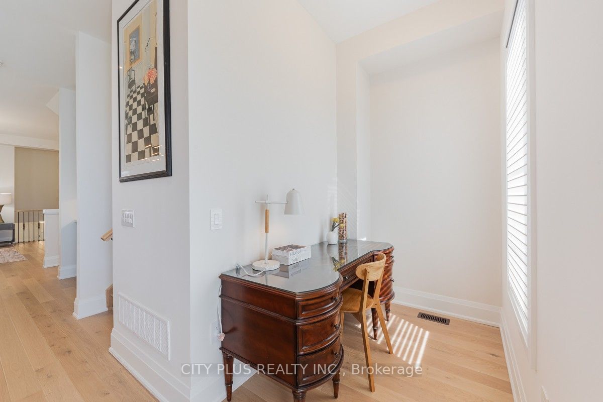 9398 Bayview Avenue, Richmond Hill, ON L4C 4Z2 photo 5