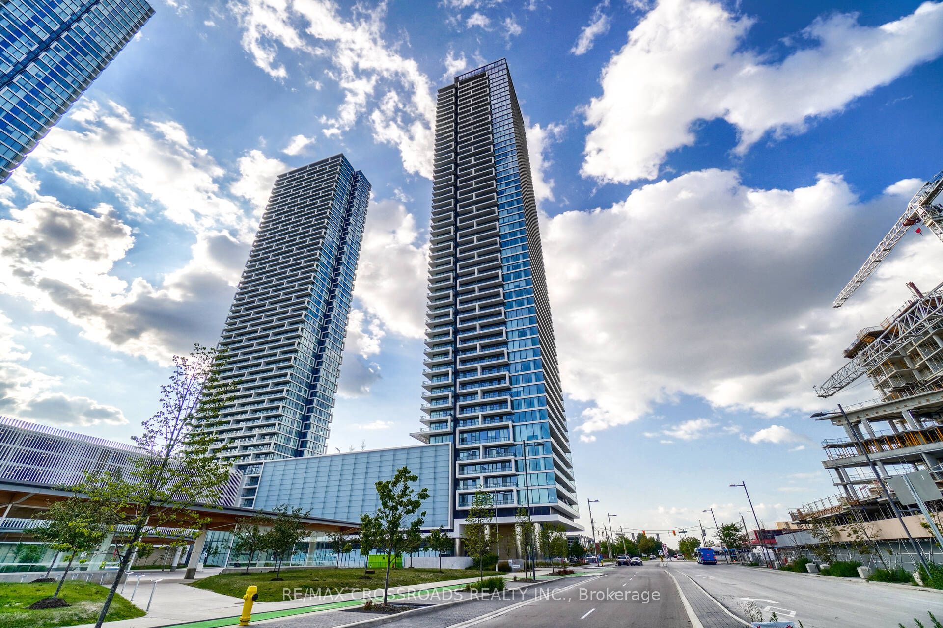 950 Portage Parkway 4009, Vaughan, ON L4K 0J7