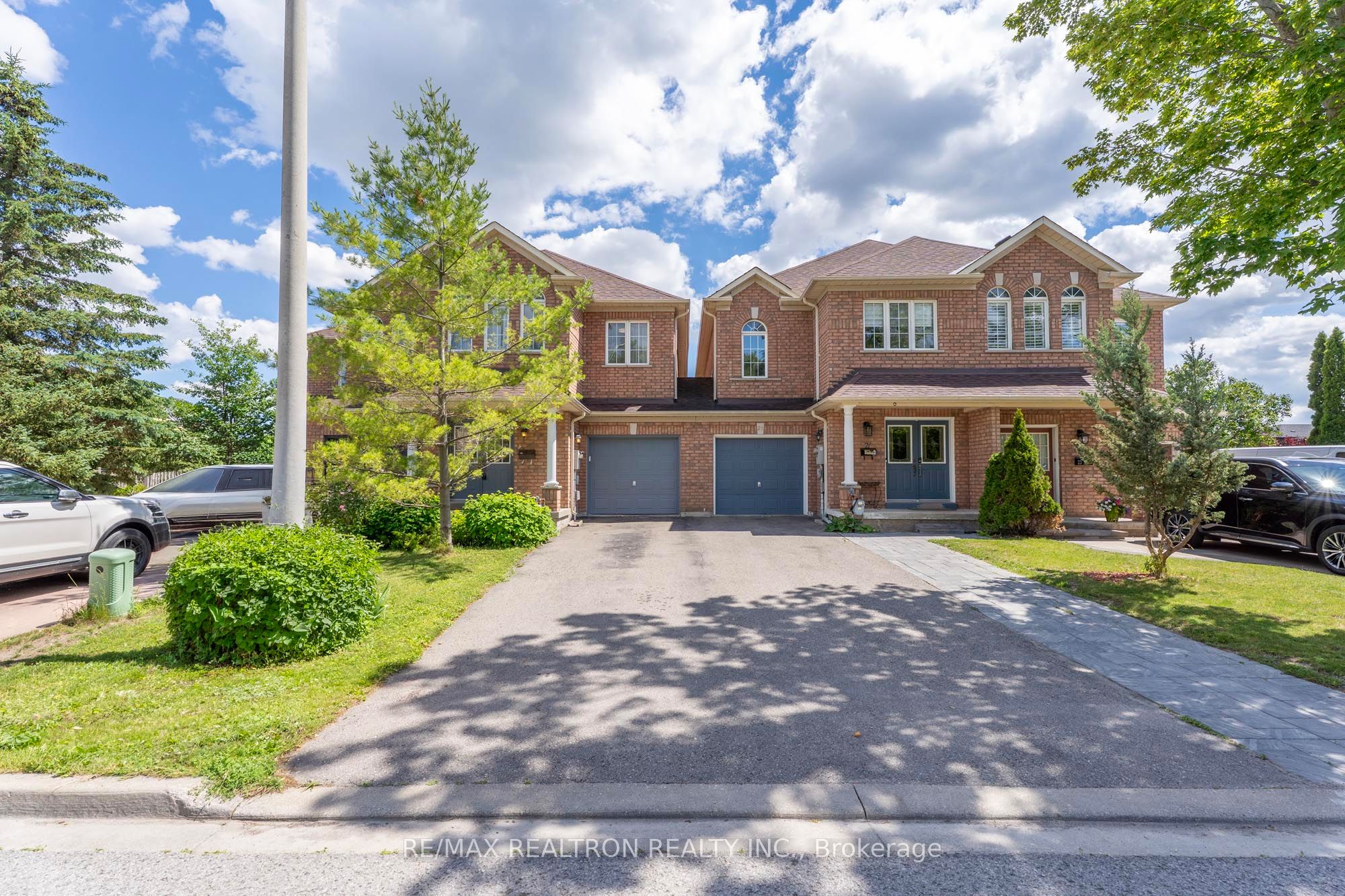19 Naughton Drive, Richmond Hill, ON L4C 4M6 photo 5
