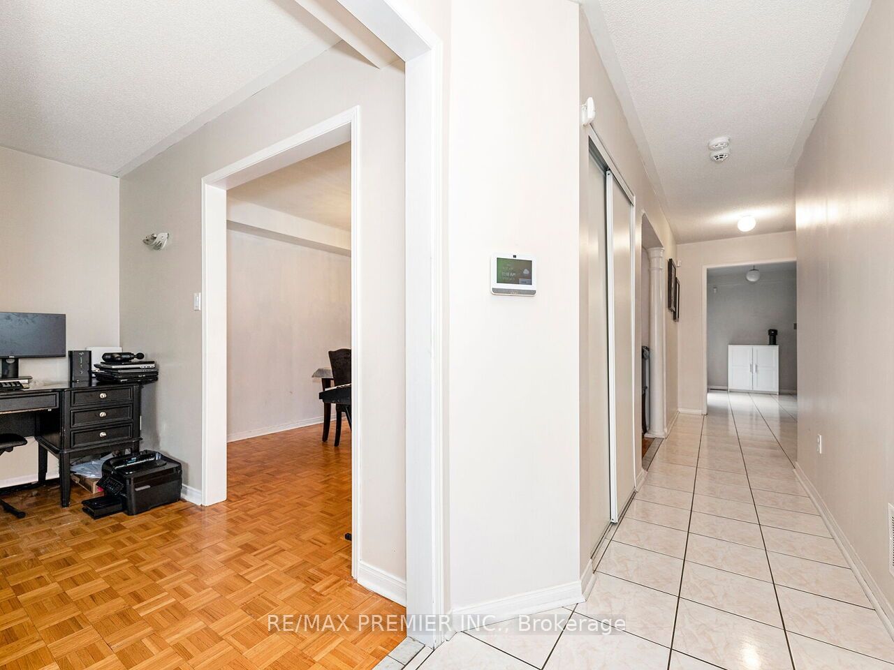 32 Stonebriar Drive, Vaughan, ON L6A 2N2 photo 5