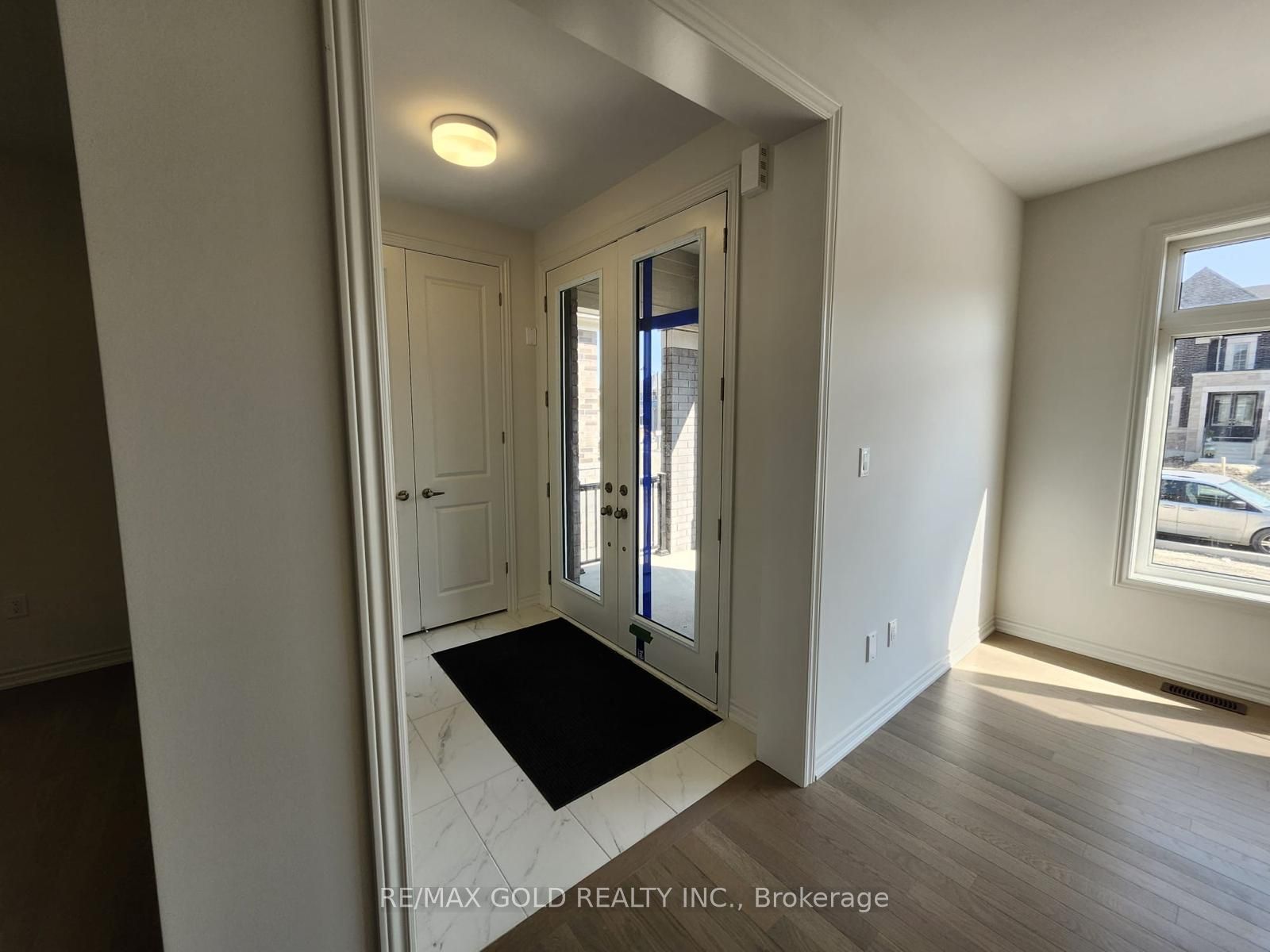 9 Sandhill Crescent, Adjala-Tosorontio, ON L0G 1W0 photo 5