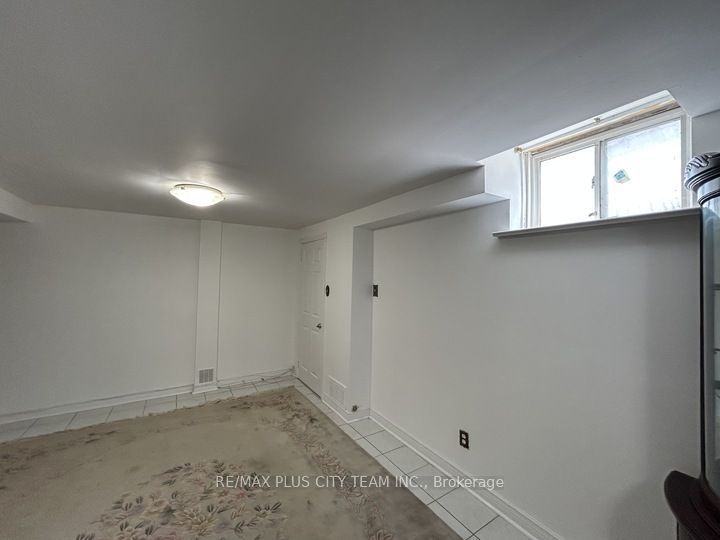 45 Jimston Drive BSMT, Markham, ON L3R 6R7 photo 2