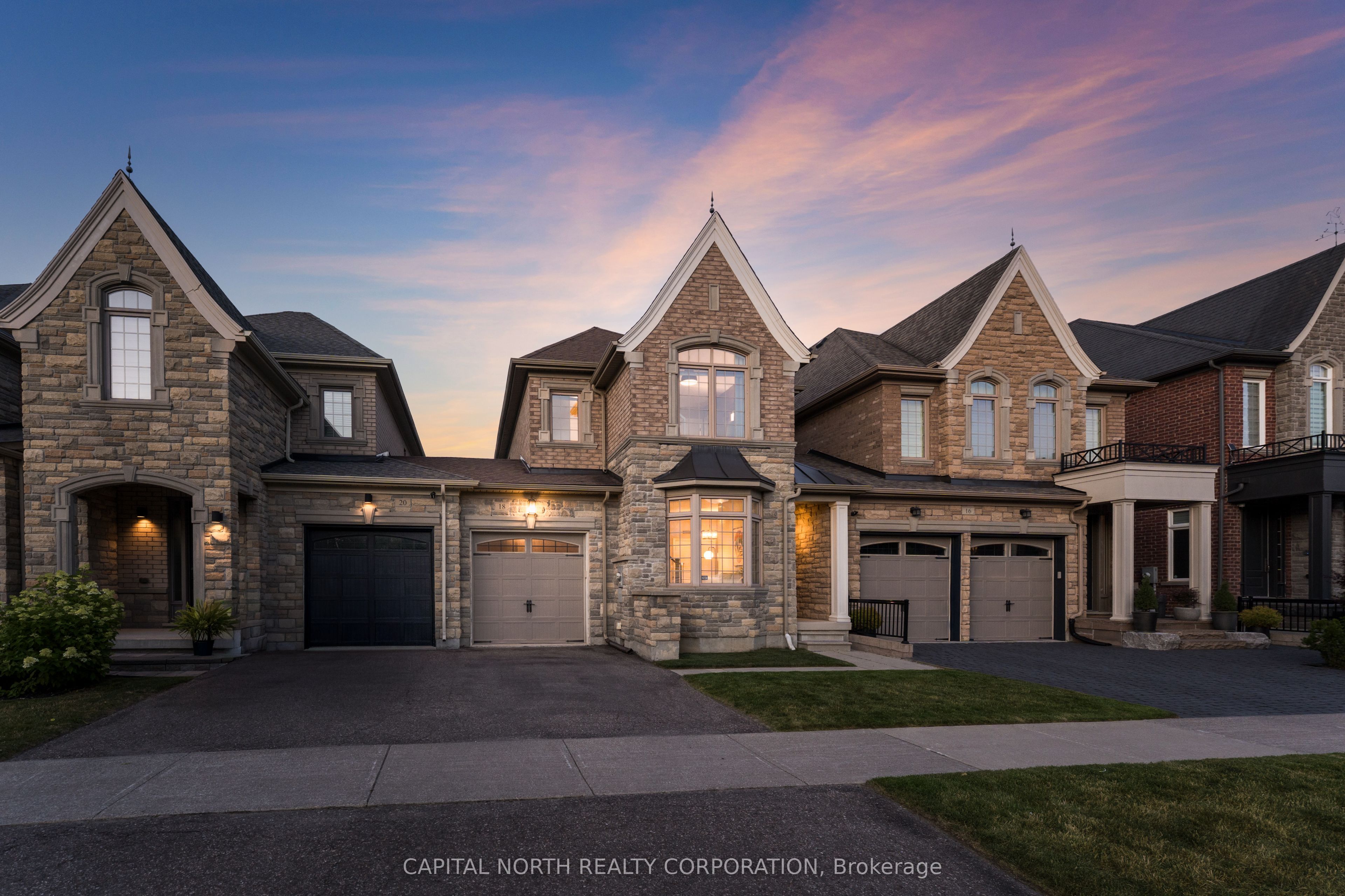18 Alex Campbell Crescent, King, ON L7B 0C2 photo 4