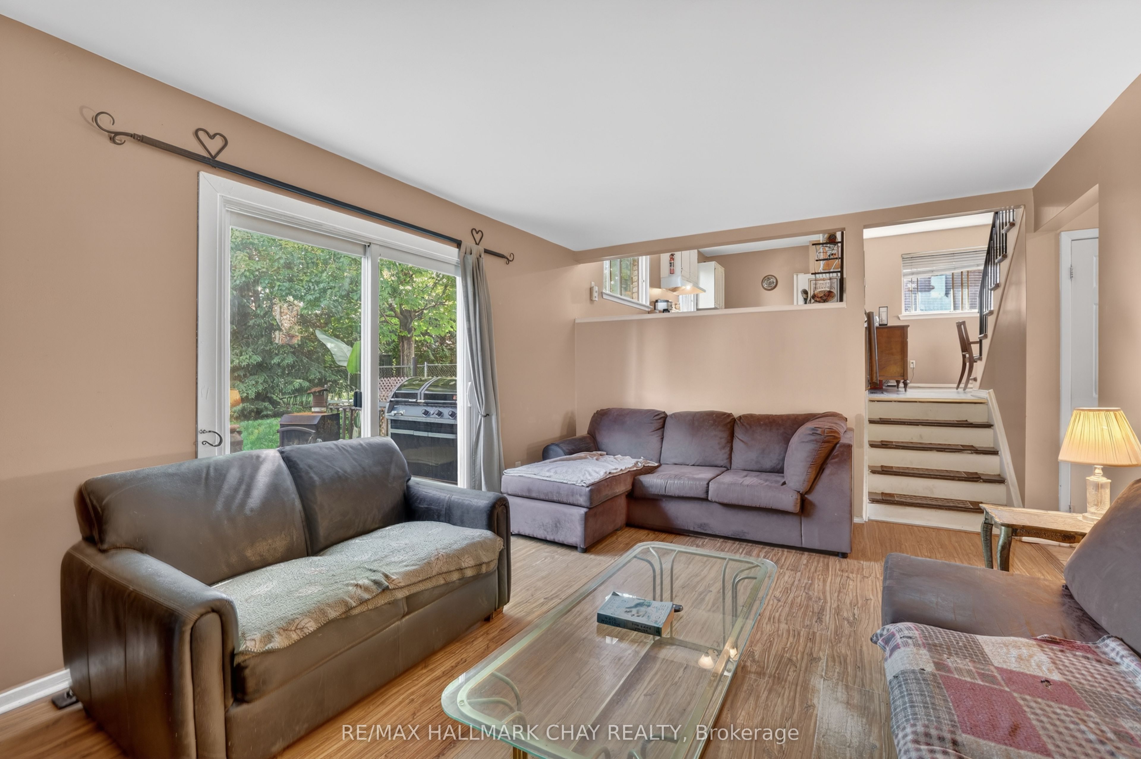 28 Britannia Avenue, Bradford West Gwillimbury, ON L3Z 1A1 photo 3