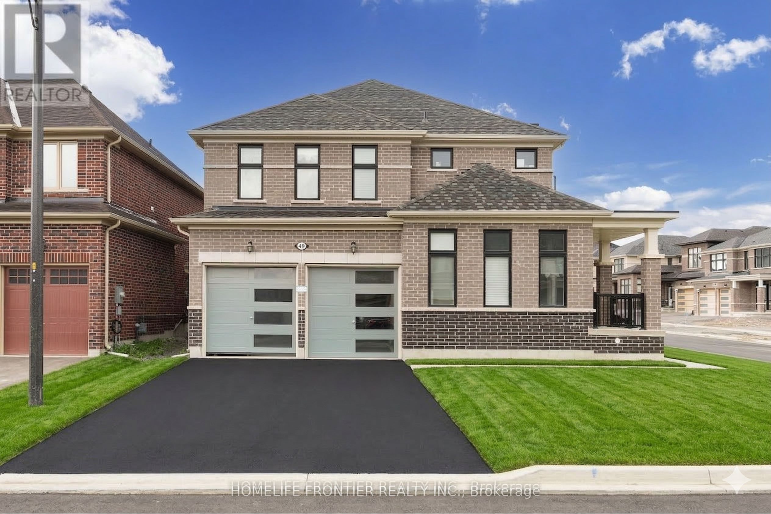 49 Ainslie Hill Crescent, Georgina, ON L0E 1R0 photo 2