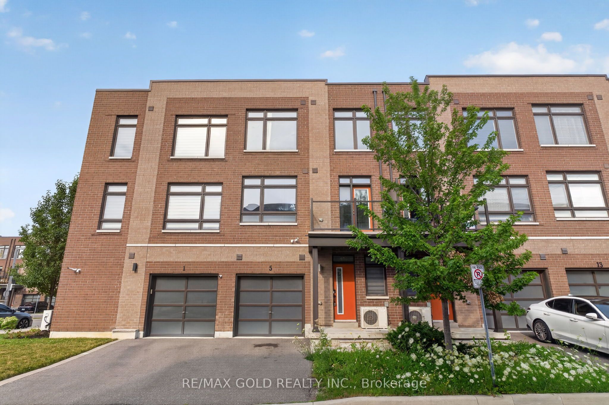 5 Beliveau Street, Vaughan, ON L4L 0M1