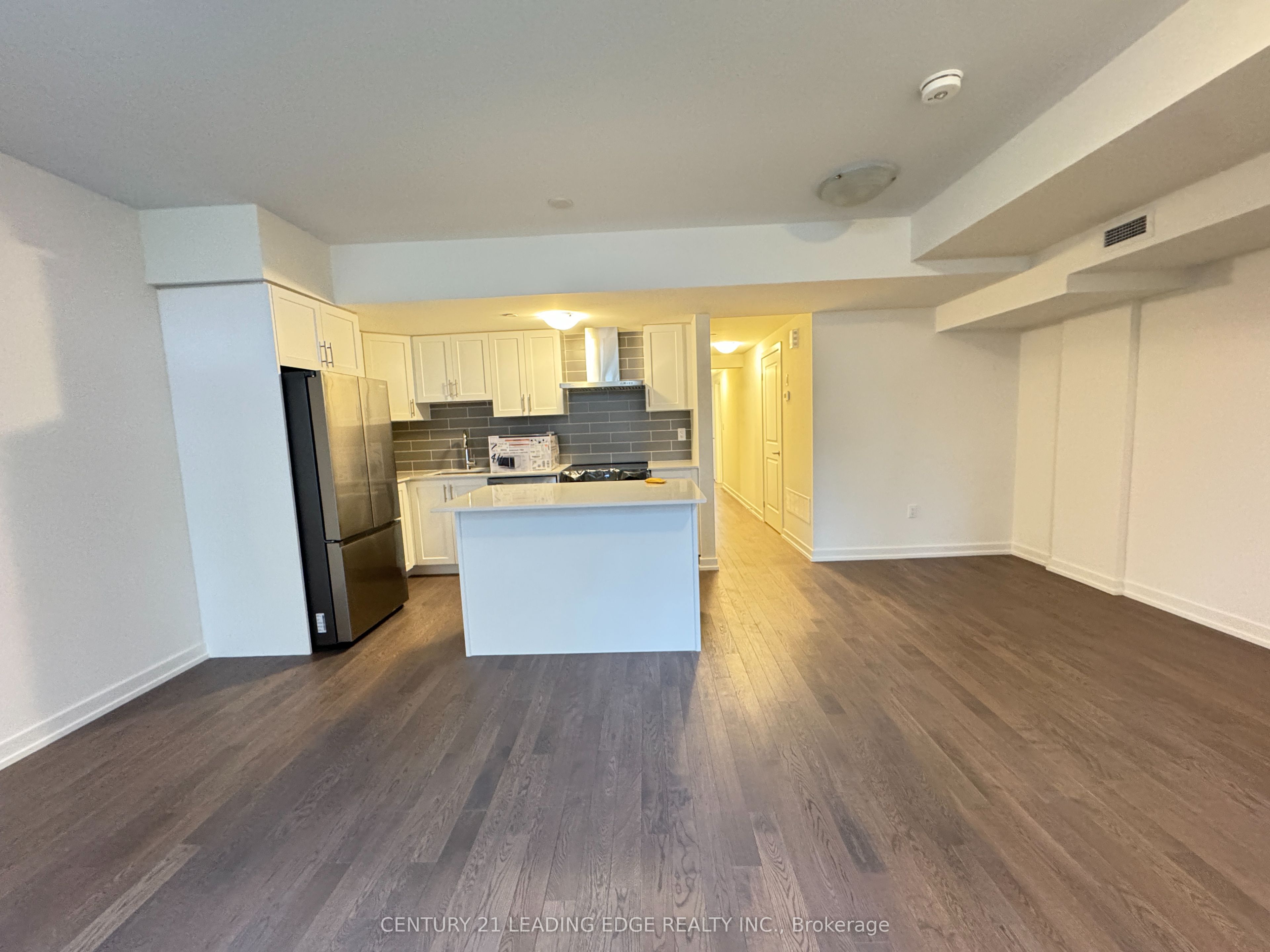 58 Elizabeth Street S 2108, Richmond Hill, ON L4C 5W2