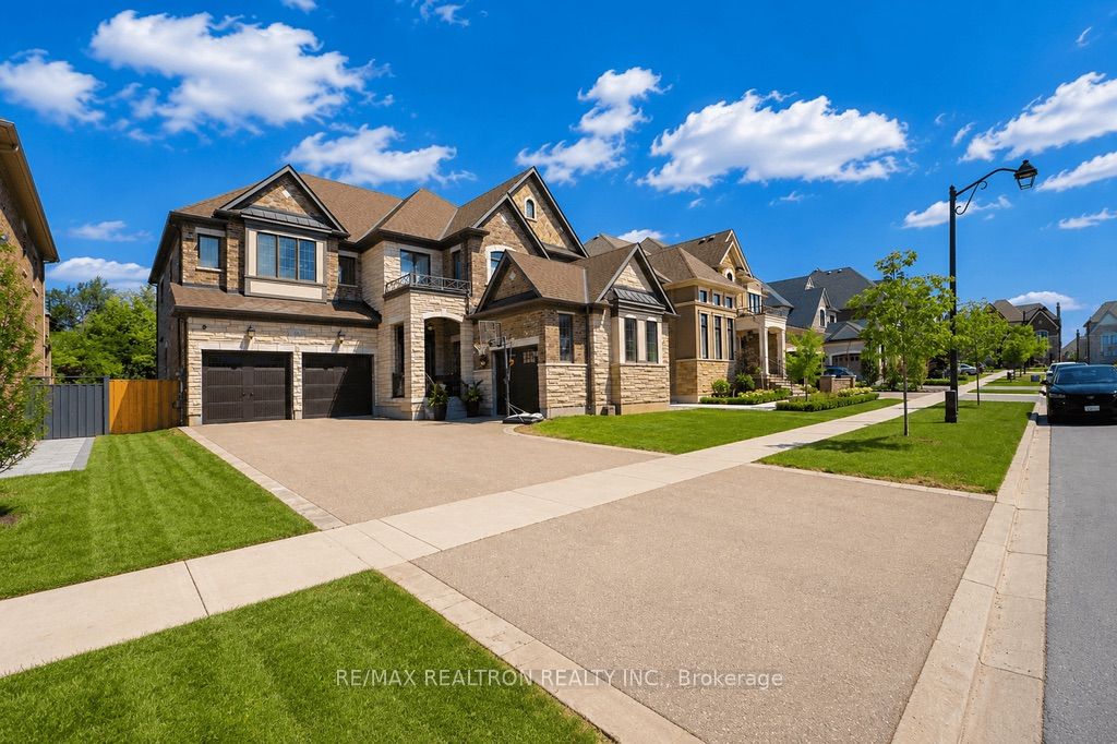 26 Sir Henry Court, King, ON L7B 1A4 photo 3