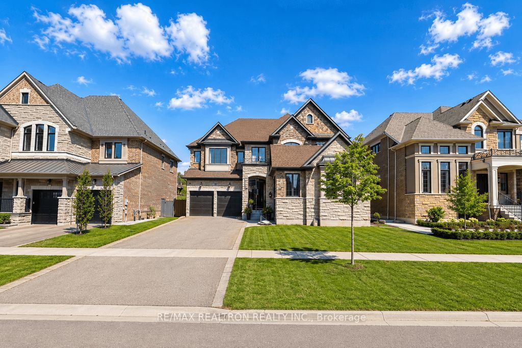 26 Sir Henry Court, King, ON L7B 1A4 photo 5