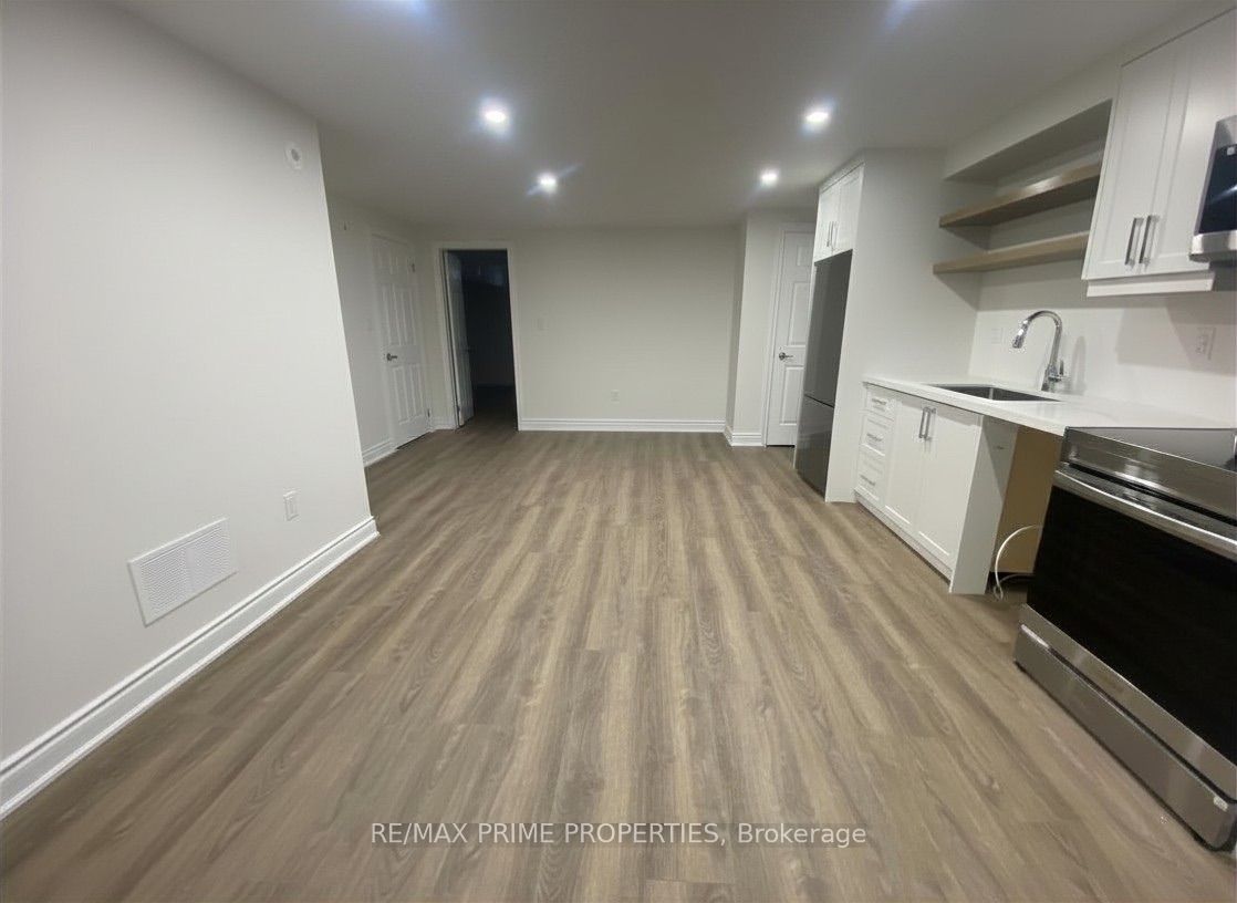 2929 Bur Oak Avenue Basement, Markham, ON L6B 1E6 photo 2