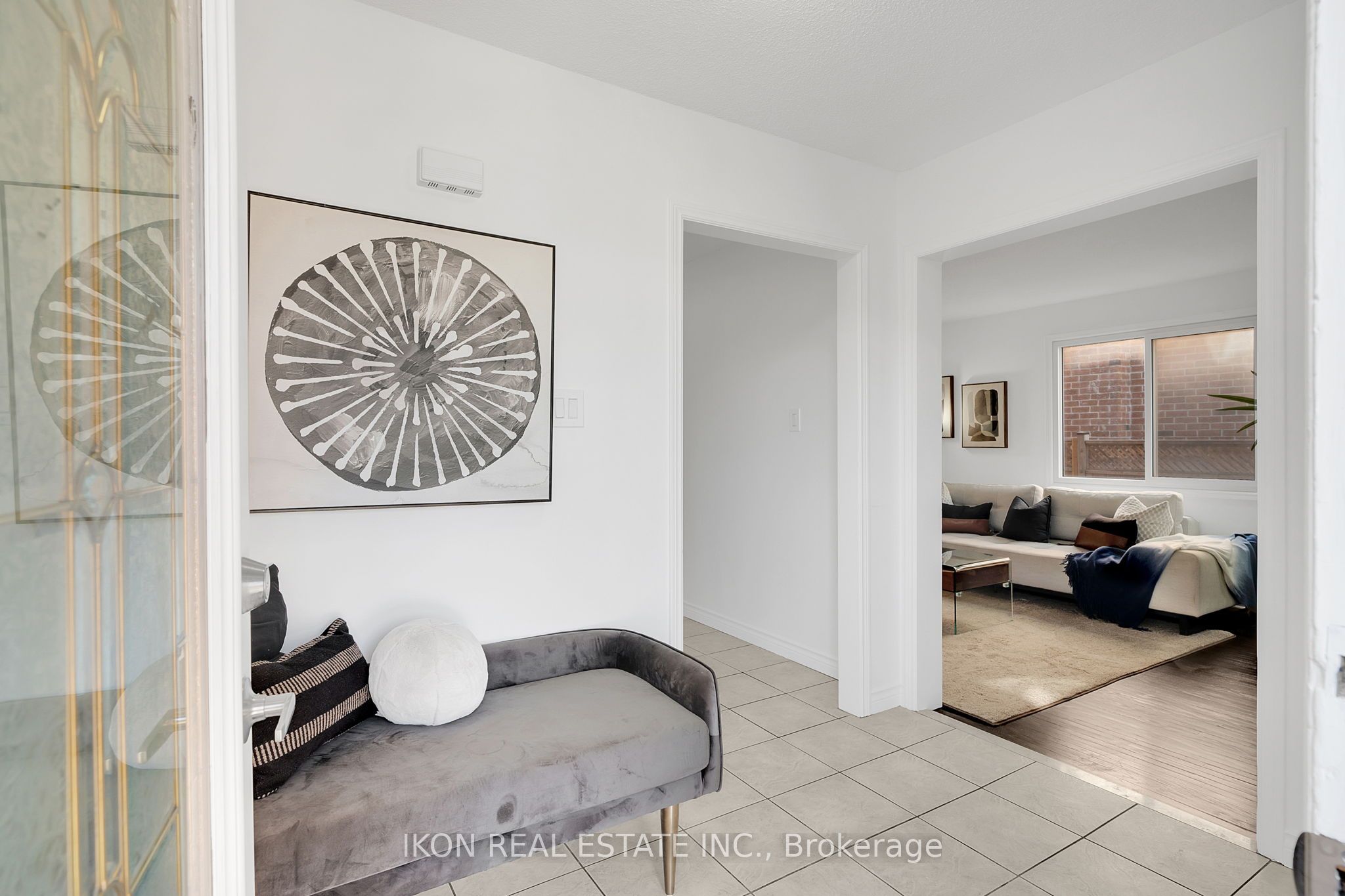 182 Tall Grass Trail, Vaughan, ON L4L 3P8 photo 4