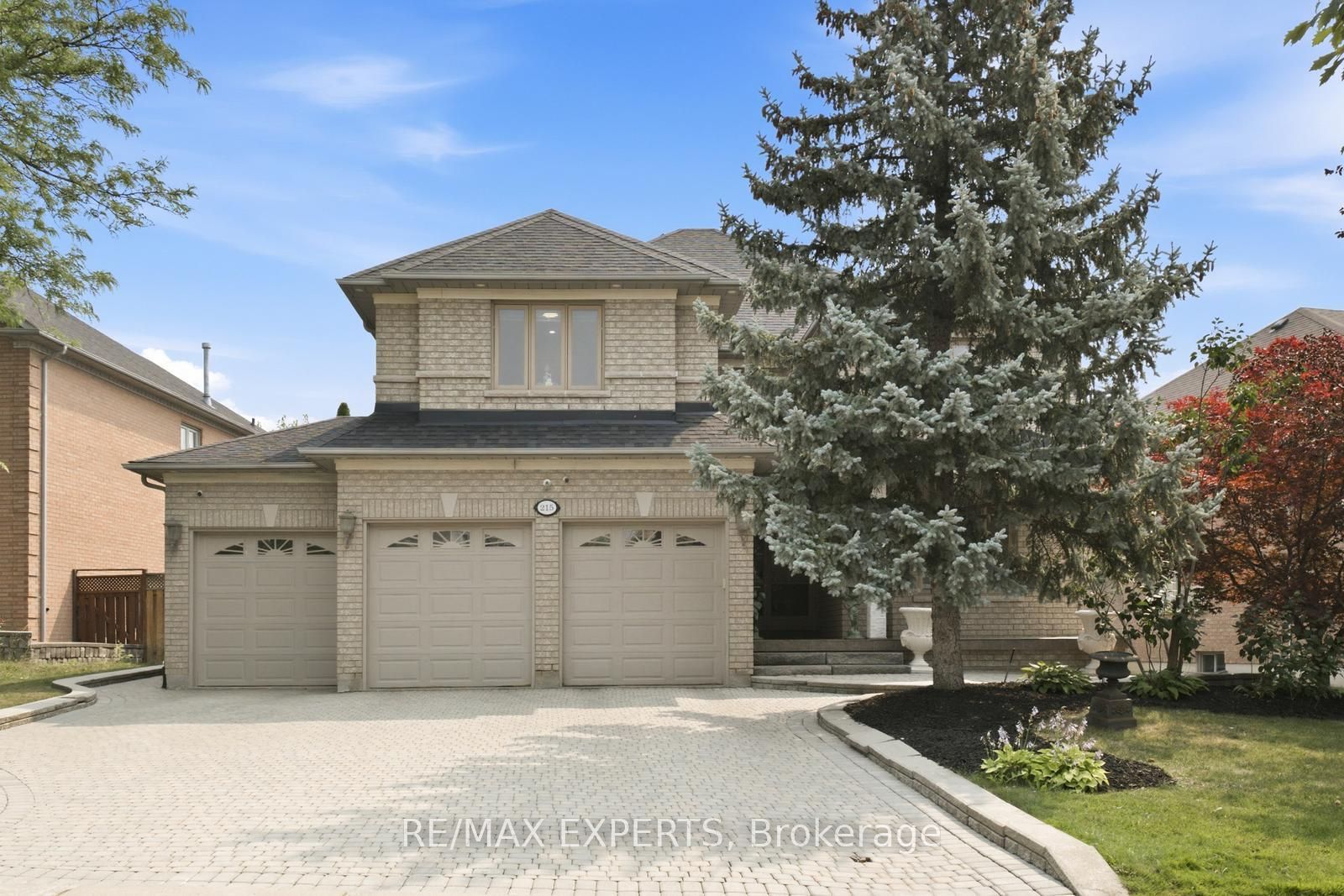 215 Velmar Drive, Vaughan, ON L4L 8K3 photo 3