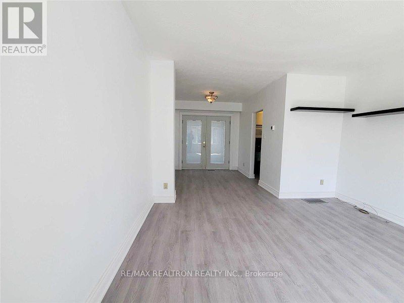 241 Septonne Avenue, Newmarket, ON L3Y 2W5 photo 5