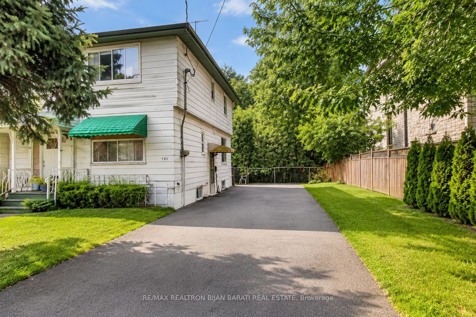 167 Ruggles Avenue, Richmond Hill, ON L4C 1Y3