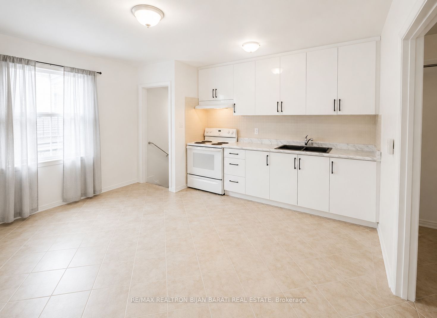 167 Ruggles Avenue, Richmond Hill, ON L4C 1Y3 photo 4