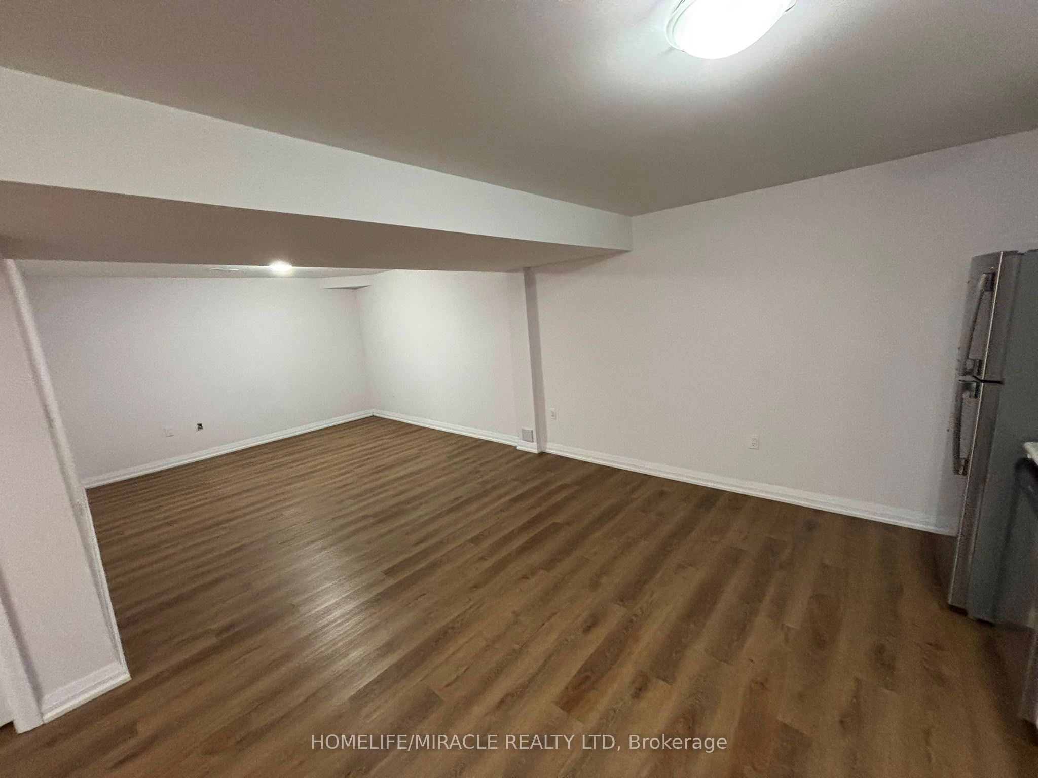 94 Professor Day Drive Basement, Bradford West Gwillimbury, ON L3Z 2G8 photo 2