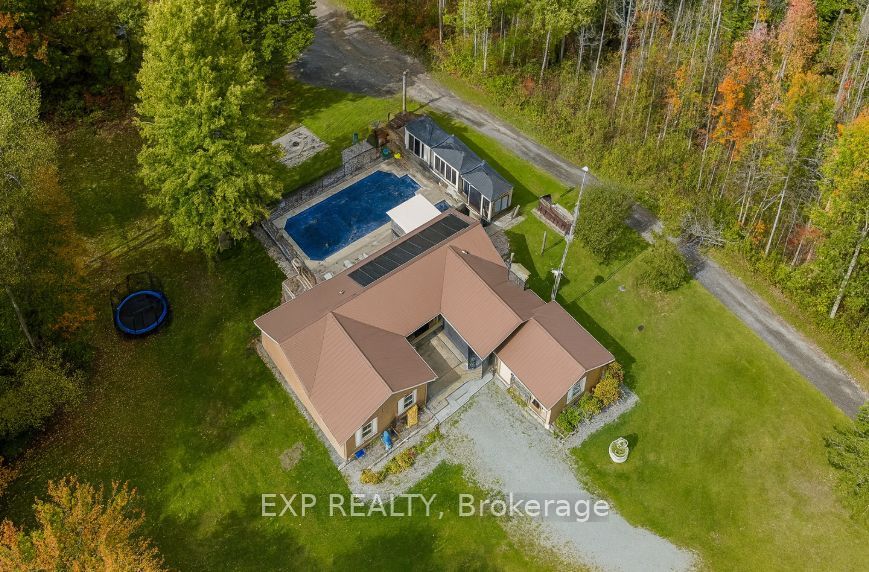 24762 Weirs Side Road, Georgina, ON L0E 1N0 photo 2